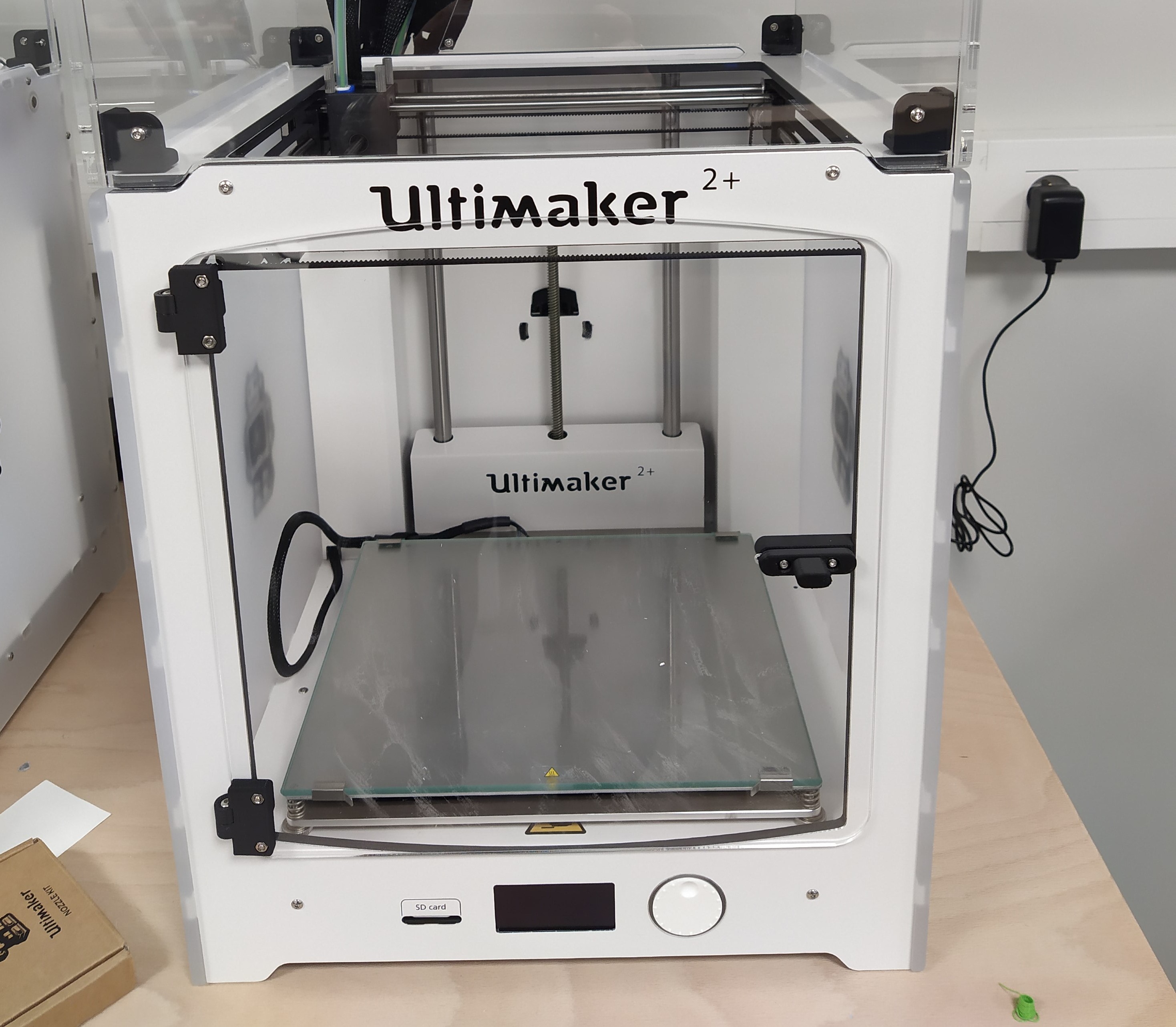 ULTIMAKER 2 +